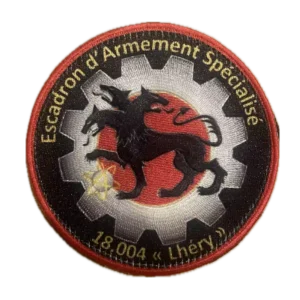 Patch EAS 18.004 Cerbère noir sur fond rouge